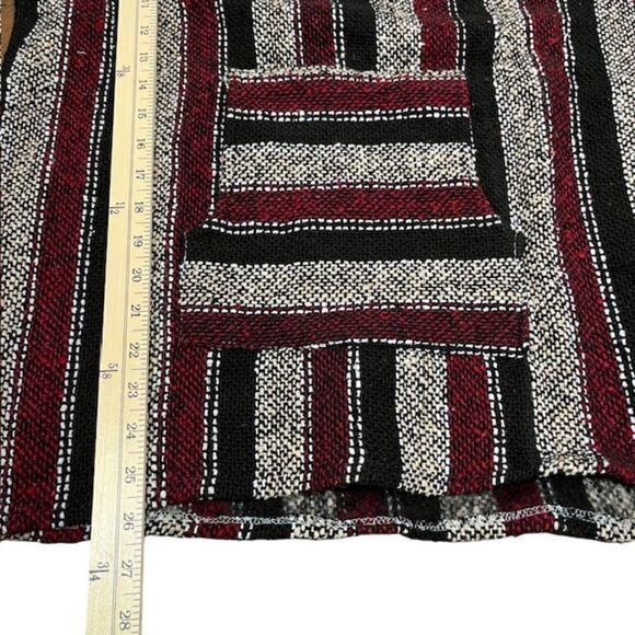 NWOT La Malinche Capucha Authentic Artisanias Poncho Burgundy Black L - Picture 4 of 7